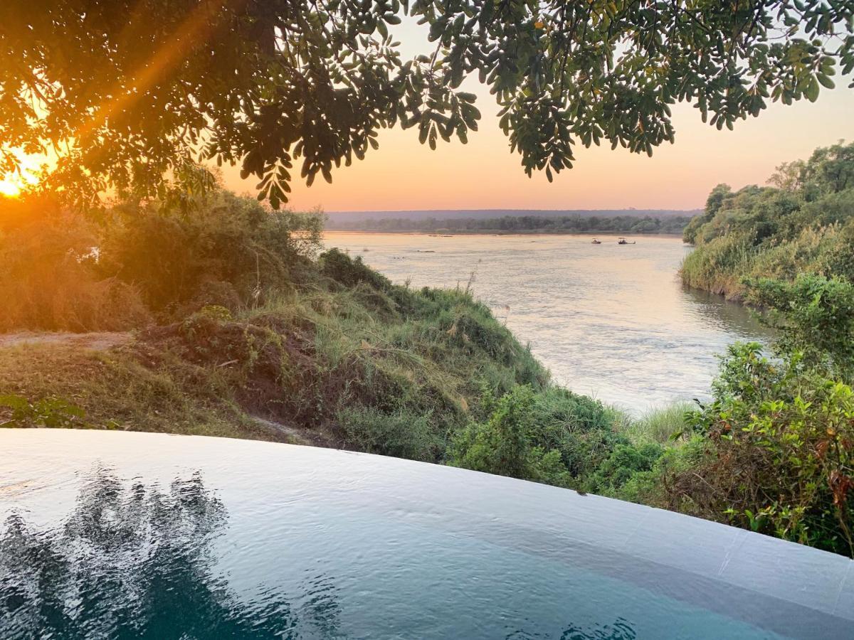 Royal Chundu Island Lodge Livingstone Exterior photo